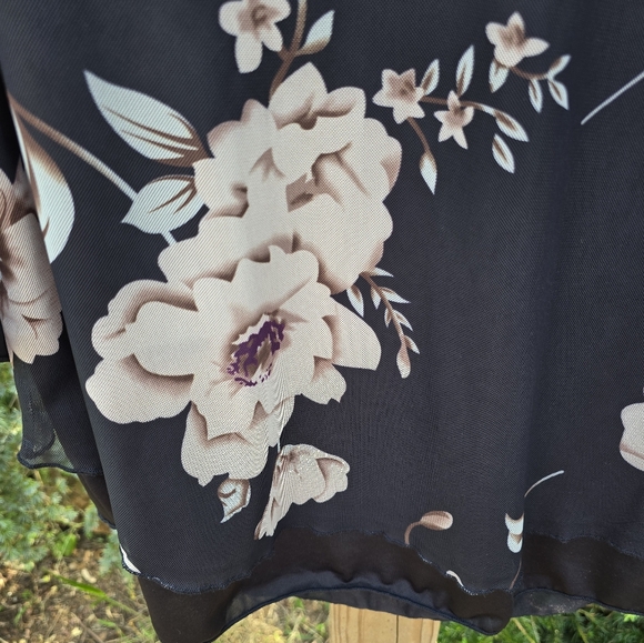 Floral Black Women's Top Sheer Sleeves Plus Size 1 - Picture 5 of 8